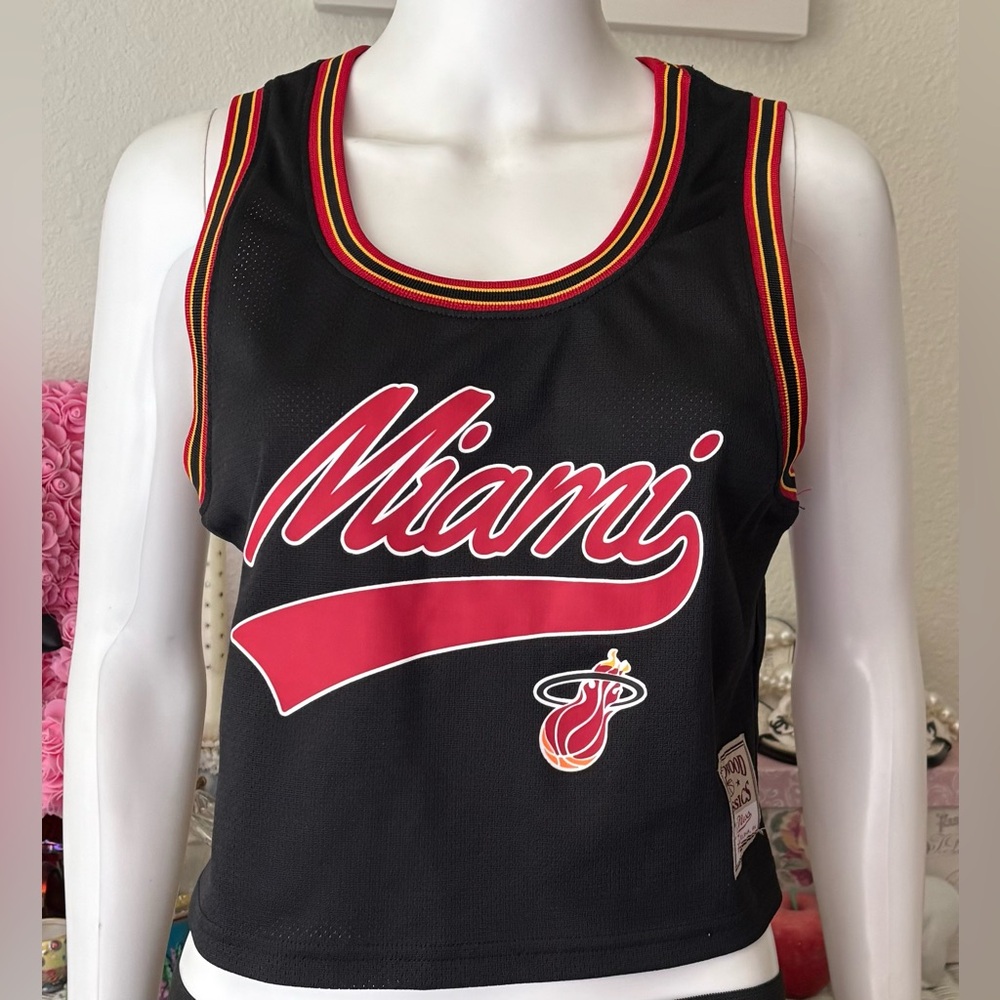 Mitchell & Ness Miami Heat NBA Jersey in Black & Red Team colors Size S